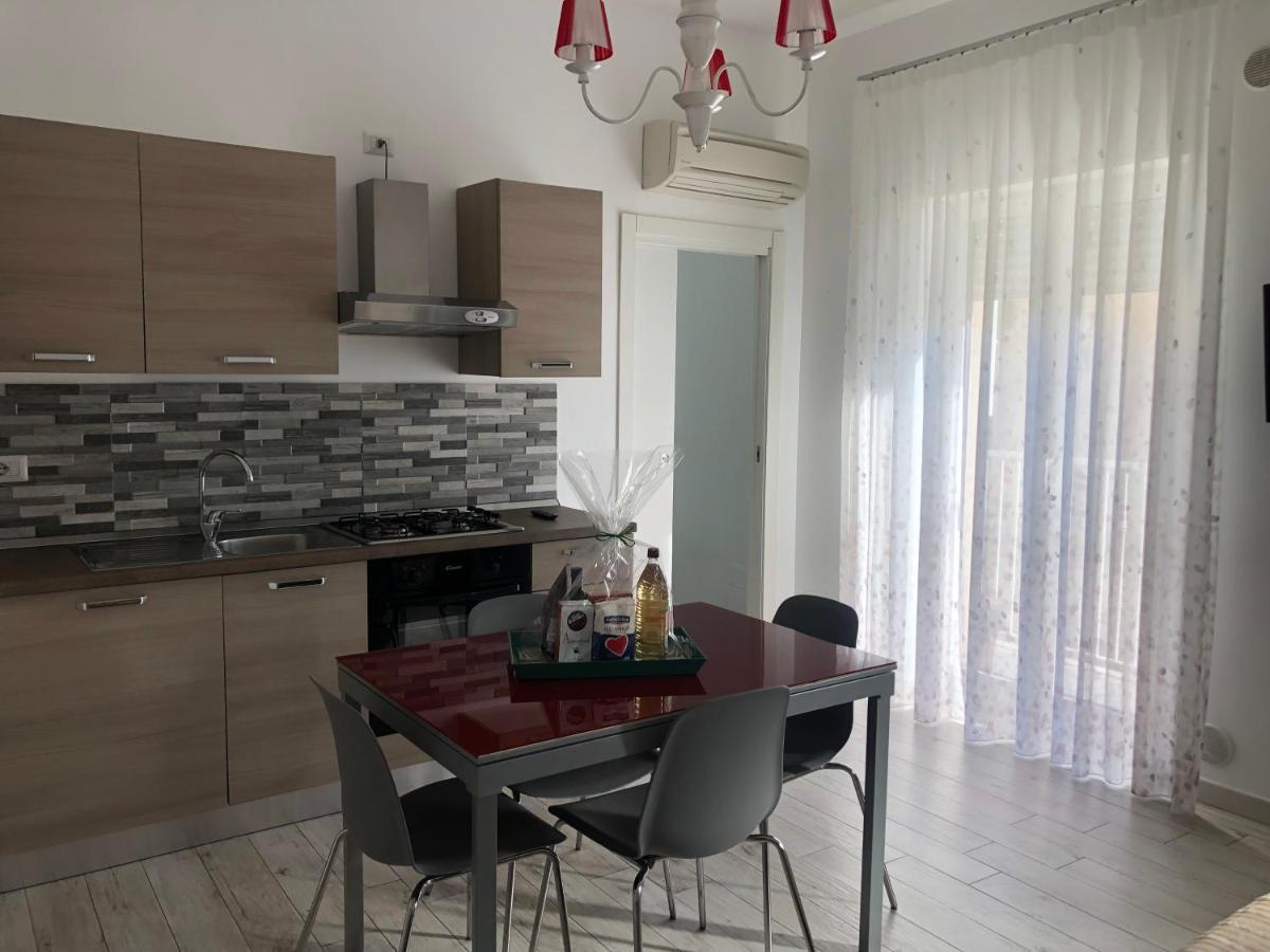 Casa Vacanze De Nittis Barletta Exterior photo